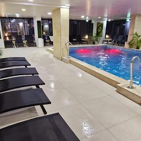 Appartement Large Family Cu Piscina Calda Sauna Jacuzzy Năvodari