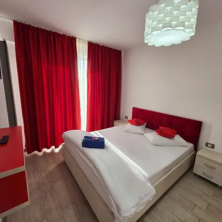 Daire Large Family Cu Piscina Calda Sauna Jacuzzy *