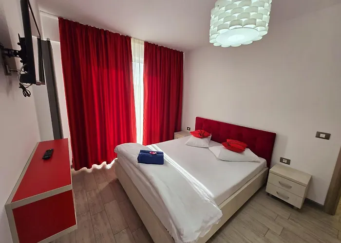 Daire Large Family Cu Piscina Calda Sauna Jacuzzy *