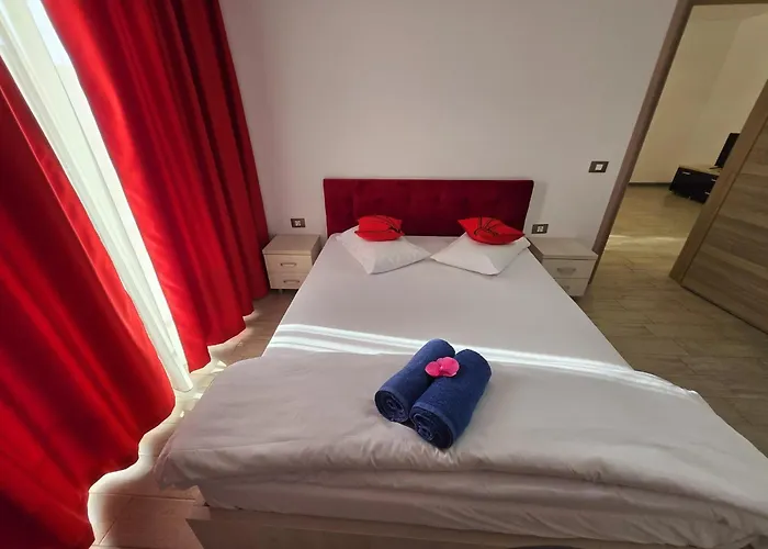 Daire Large Family Cu Piscina Calda Sauna Jacuzzy *