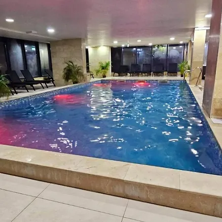 Apartmán Large Family Cu Piscina Calda Sauna Jacuzzy Năvodari