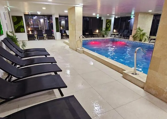 Lägenhet Large Family Cu Piscina Calda Sauna Jacuzzy Năvodari